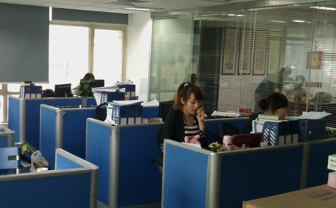 成都蓉益塑料制品有限公司塑胶筐选型要点与常见问题解答